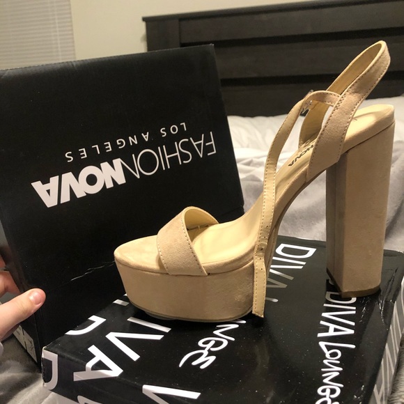 NEW! Nude & Black heels (2 pairs) - Picture 2 of 5